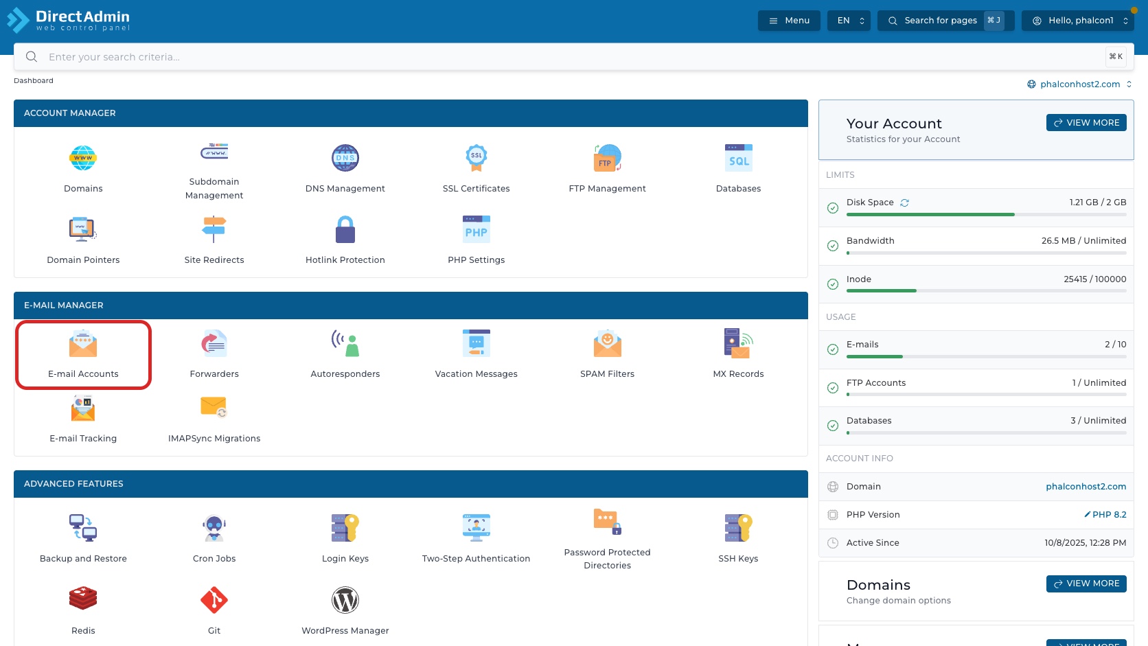 ภาพหน้าจอ DirectAdmin Dashboard พร้อมกรอบสีแดงรอบเมนู E-mail Accounts ในกลุ่ม E-mail Manager