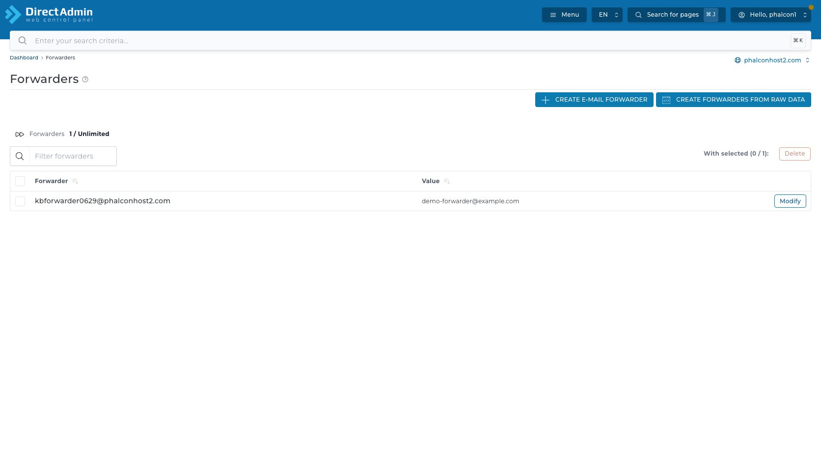 ภาพหน้าจอหน้ารวม Forwarders ใน DirectAdmin แสดง breadcrumb domain selector ปุ่ม Create E-mail Forwarder Create forwarders from raw data filter checkbox ตาราง Forwarder Value และปุ่ม Modify